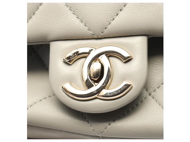 Chanel Matelassé Handtasche aus grauem Lammleder Braun - Ansicht 9