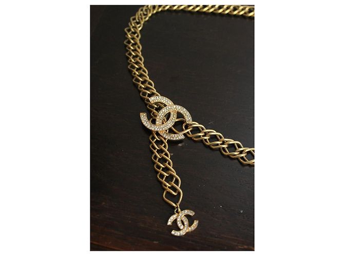 Cinturón de cadena Chanel logo CC dorado - vista 3
