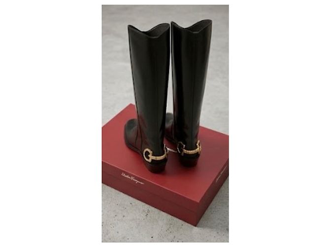 Salvatore Ferragamo botas altas piel negra hebilla Gancini Negro - vista 5