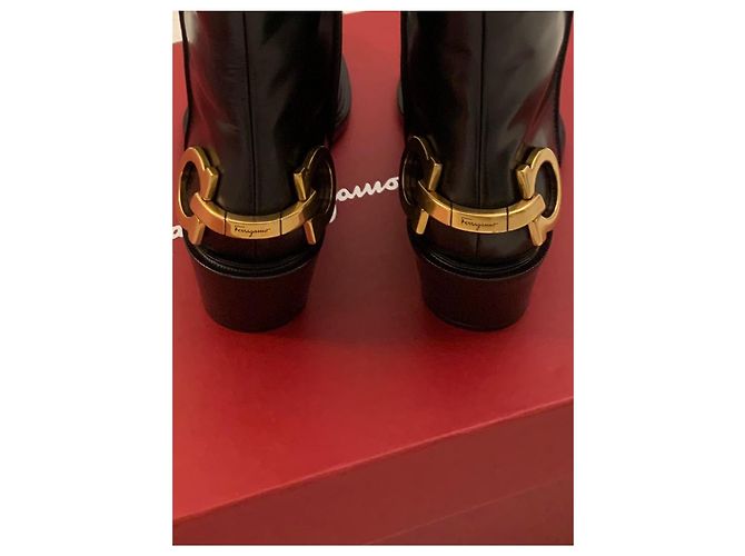 Salvatore Ferragamo botas altas piel negra hebilla Gancini Negro - vista 6