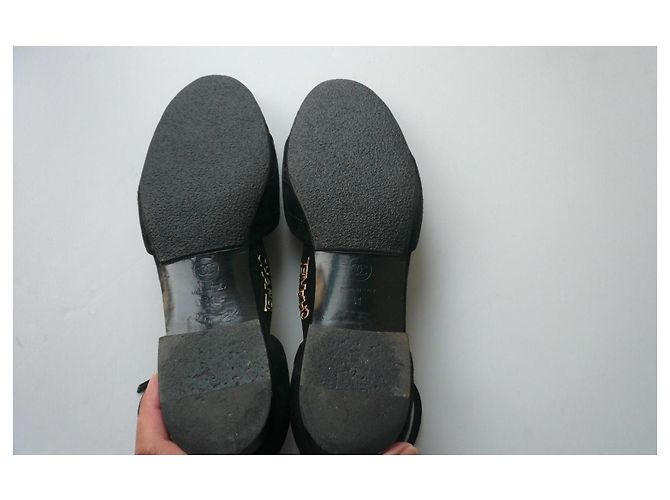 Chanel Sapatilhas Mary Jane Camurça Acolchoada Preto - vista 9