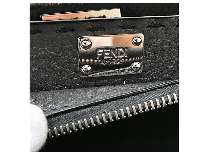 Fendi Peekaboo Fit em couro com couro gofrado Zucca Regular Preto - vista 4