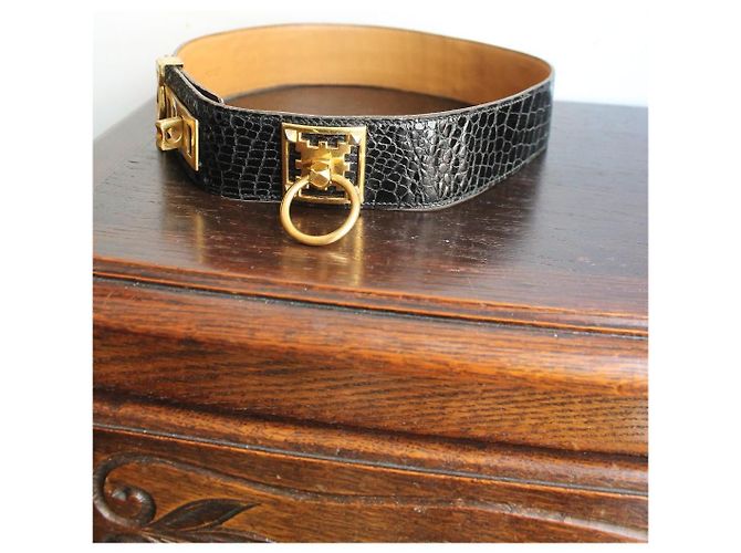 Hermès Collier de Chien Médor Gürtel aus schwarzem Lack-Krokodilleder Gold hardware - Ansicht 3
