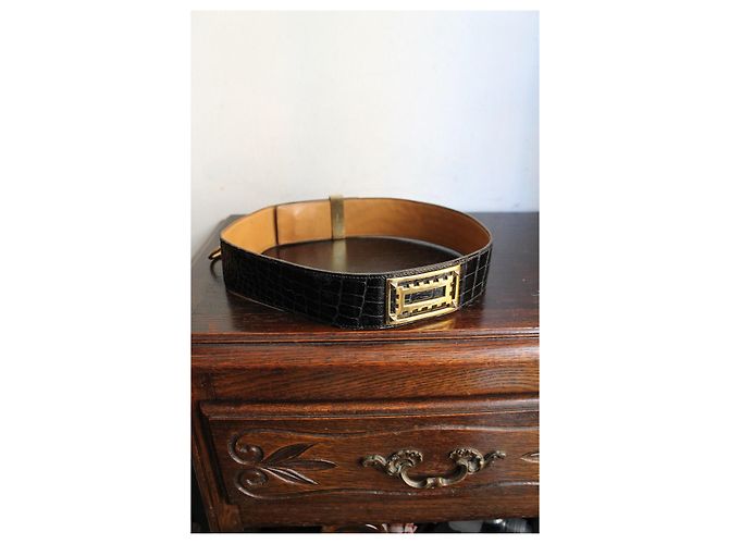 Hermès Collier de Chien Médor Gürtel aus schwarzem Lack-Krokodilleder Gold hardware - Ansicht 4