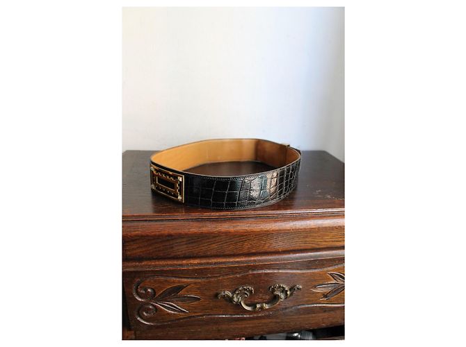 Hermès Collier de Chien Médor Gürtel aus schwarzem Lack-Krokodilleder Gold hardware - Ansicht 5