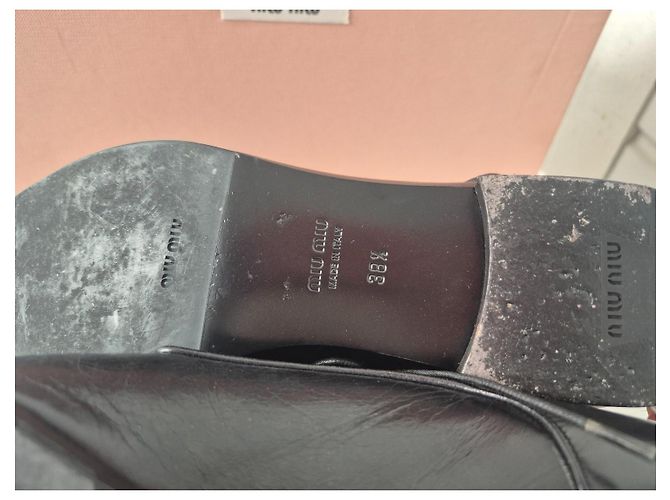Miu Miu Oxford Nere in Pelle con Punta Metallica Nero - vista 6