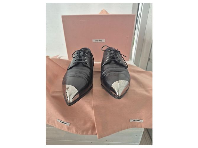 Miu Miu Oxford Nere in Pelle con Punta Metallica Nero - vista 8