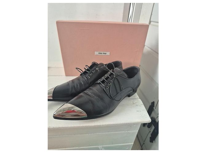 Miu Miu Oxford Nere in Pelle con Punta Metallica Nero - vista 9