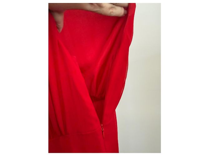 Valentino Roma Rotes Seiden-Abendkleid mit schwarzer Schärpe - Ansicht 5