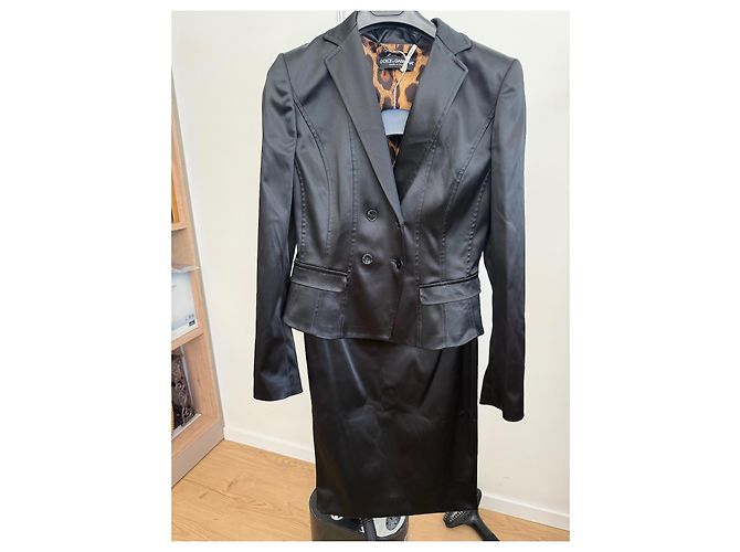 Dolce & Gabbana Tailleur in Raso Nero - vista 3