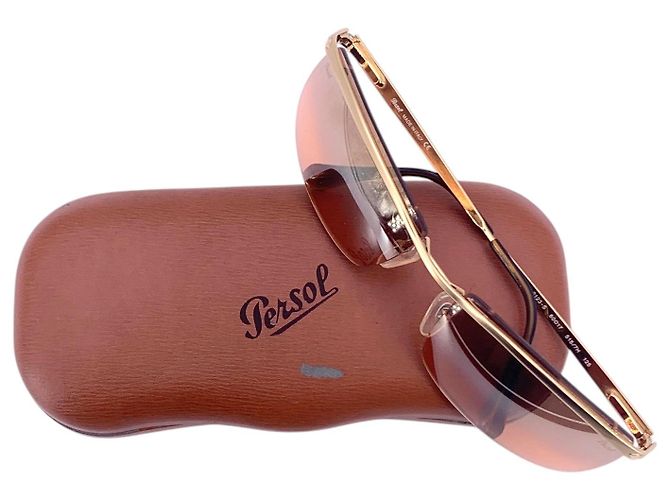 Persol Occhiali da sole sfumati semi-rimless Vintage Gold and Pink 2123 S D'oro - vista 2