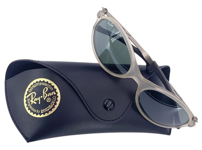 Ray-Ban Gafas de sol Wrap B&L Vintage Oval Frosted Gray ORBS W2390 Verde - vista 2