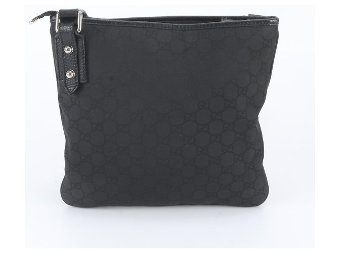 Borsa a tracolla in pelle e nylon GG con ciondolo Gucci Nero - vista 3