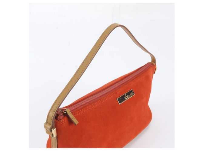 Gucci Handtasche Pouch Tote aus rotem Leder - Ansicht 2
