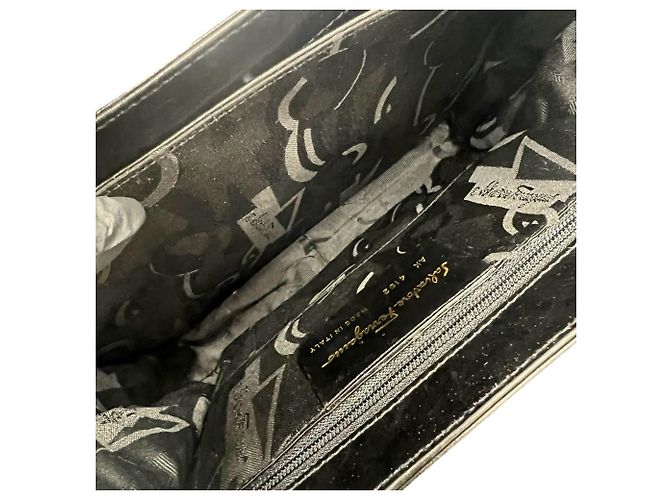 Borsa a tracolla in pelle con logo Gancini Salvatore Ferragamo Nero - vista 9