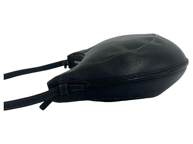 Loewe One-Shoulder-Tasche aus schwarzem Leder - Ansicht 5