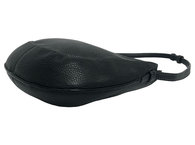 Loewe One-Shoulder-Tasche aus schwarzem Leder - Ansicht 8