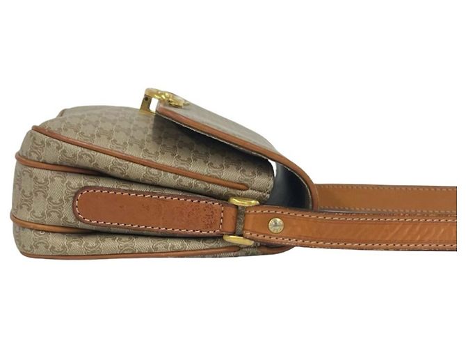 Céline Celine Vintage Triomphe Schultertasche aus Leder Braun Beige - Ansicht 6