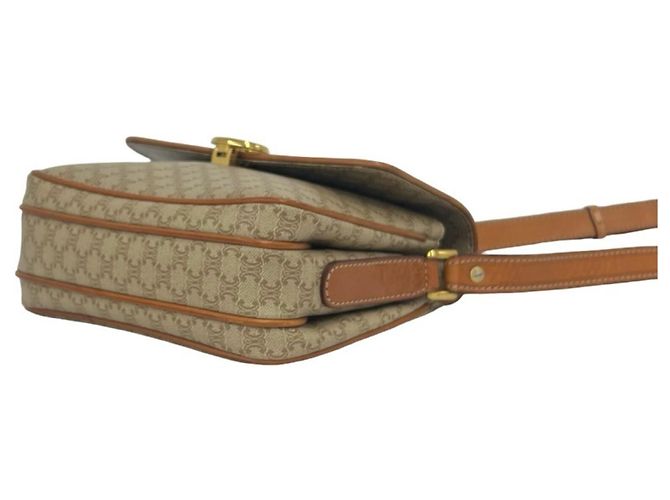 Céline Celine Vintage Triomphe Schultertasche aus Leder Braun Beige - Ansicht 8