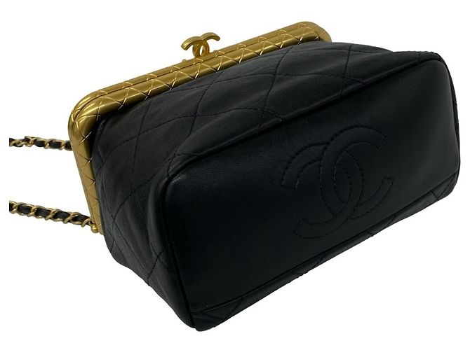 Borsa a tracolla 2-Way Chanel Matelassé in pelle d'agnello Nero - vista 7