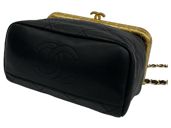 Borsa a tracolla 2-Way Chanel Matelassé in pelle d'agnello Nero - vista 8