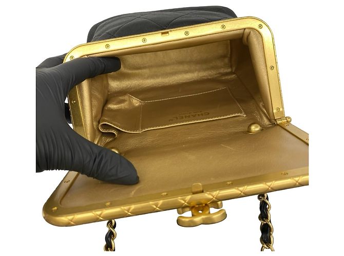 Borsa a tracolla 2-Way Chanel Matelassé in pelle d'agnello Nero - vista 9
