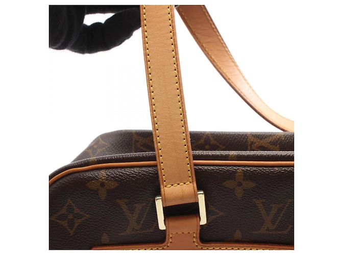 Borsa a tracolla Louis Vuitton Cite GM Monogram Marrone Monogramma - vista 11