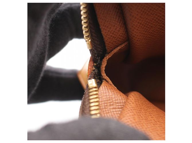 Borsa a tracolla Louis Vuitton Marly Bandoulière Marrone Monogramma - vista 6