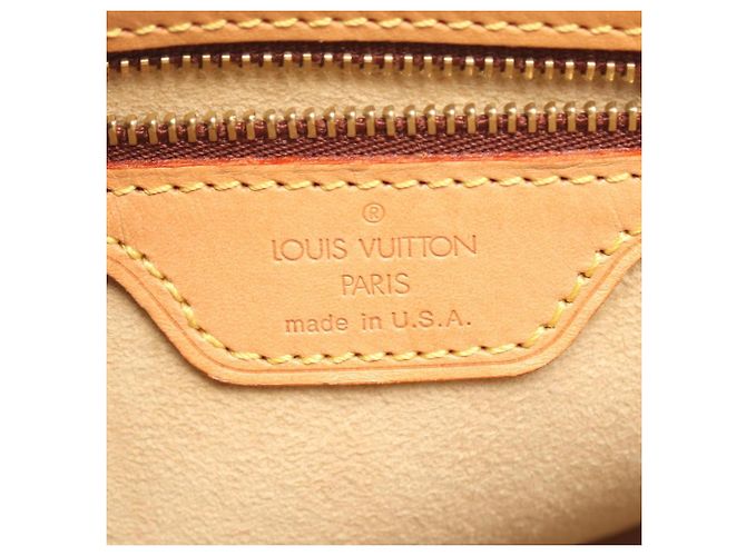 Bolsa de Ombro Louis Vuitton Looping MM Marrom Monograma - vista 4