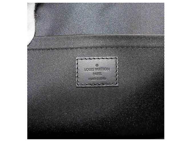 Sac à main Louis Vuitton Monogram Taurillon Sac Plat Noir Monogramme - vue 7