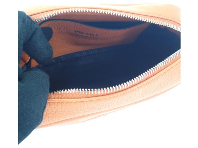 Prada Orange Vitello Daino Soft Crossbody Arancione - vista 4