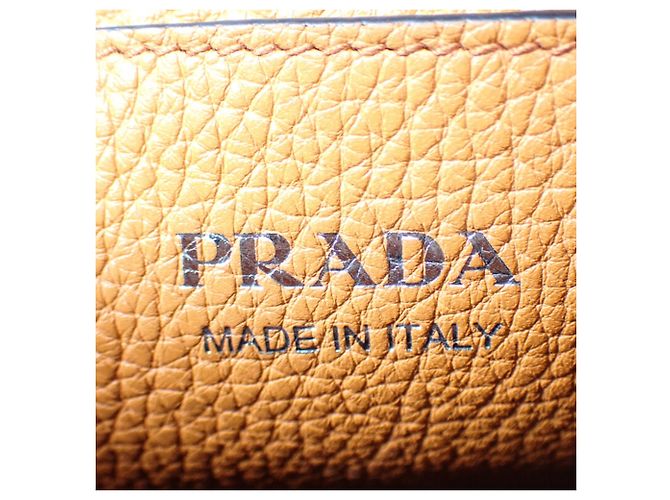 Prada Orange Vitello Daino Soft Crossbody Arancione - vista 5