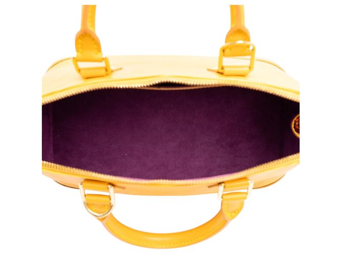 Louis Vuitton Yellow Epi Alma PM Amarelo - vista 4