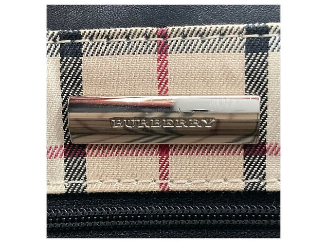 Burberry Handtasche aus schwarzem Leder - Ansicht 7