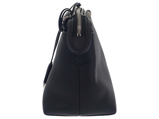 Fendi By The Way Satchel aus Leder in Schwarz, Größe Medium - Ansicht 16
