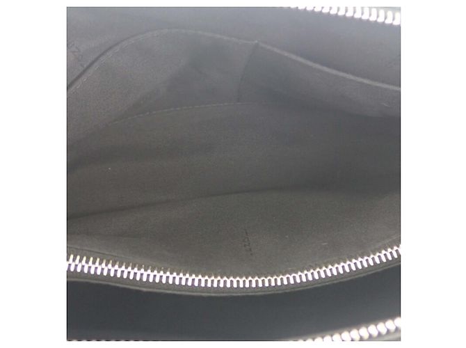Fendi By The Way Satchel aus Leder in Schwarz, Größe Medium - Ansicht 8