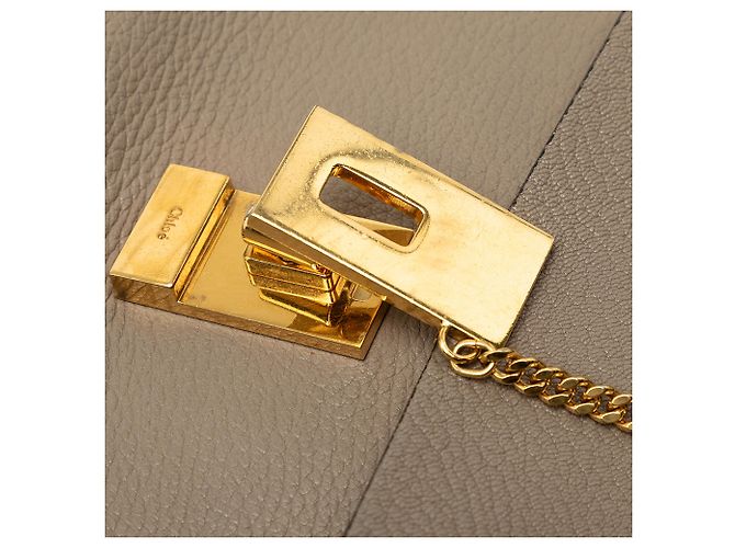 Chloé Mini Borsa a Tracolla Drew in Pelle di Agnello Martellata Marrone Taupe - vista 6