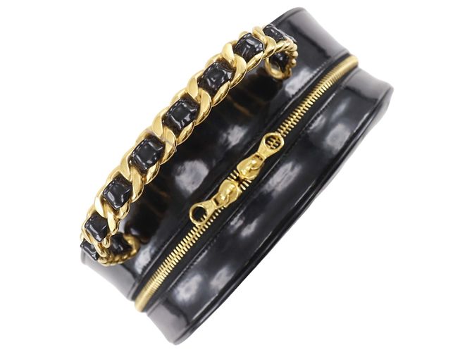 Chanel CC runde Vanity Bag aus schwarzem Lackleder gesteppt - Ansicht 14