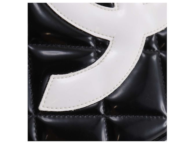 Chanel CC runde Vanity Bag aus schwarzem Lackleder gesteppt - Ansicht 7