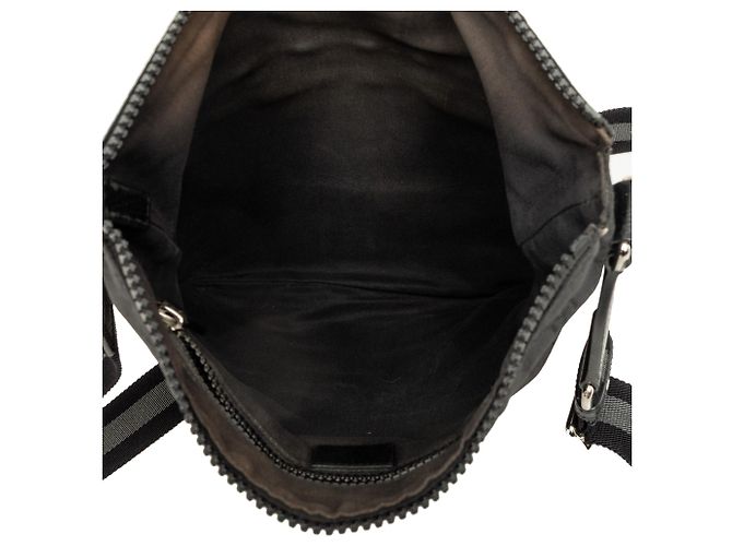 Borsa a tracolla Gucci in nylon GG nero con Web - vista 4