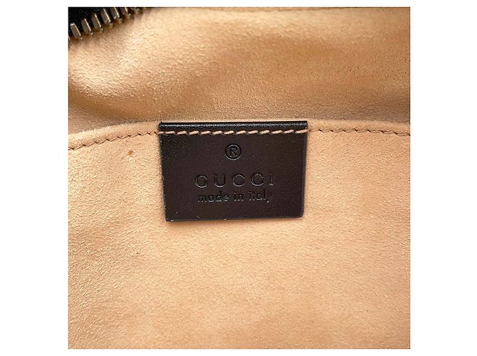 Gucci Borsa a tracolla GG Marmont Matelassé in pelle di vitello nera Small Nero - vista 6