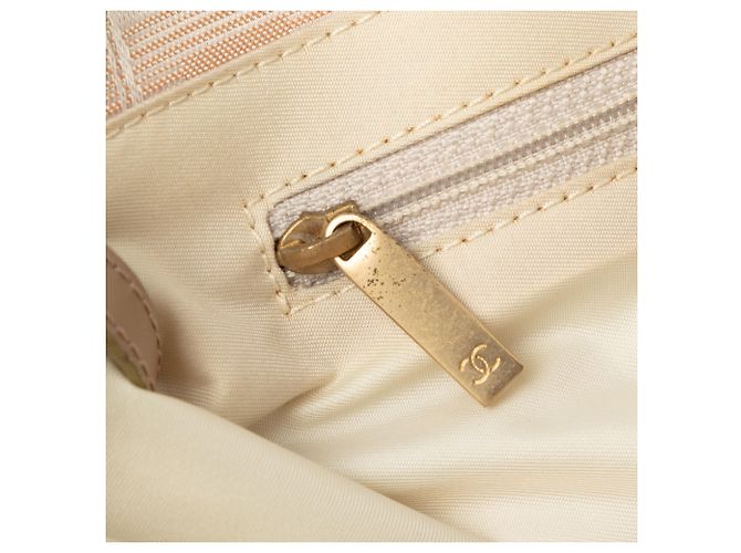 Chanel Beige New Travel Line Nylon Tote - Ansicht 6