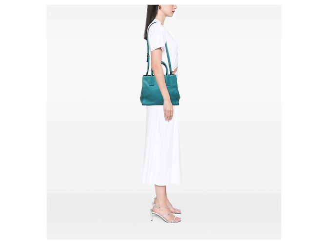 Sac cabas convertible ouvert Prada Blue Vitello Daino Bleu Turquoise - vue 6