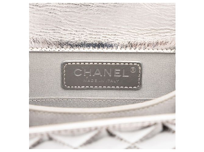 Chanel Silver Quilted Metallic Goatskin North South Boy Flap Argento - vista 5