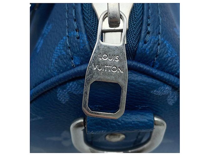 Louis Vuitton Blue Monogram Pigment Keepall Bandouliere 25 - vista 6
