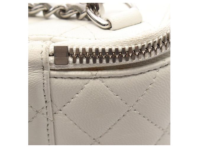 Bolsa Vanity Chanel Matelassé Branco - vista 7