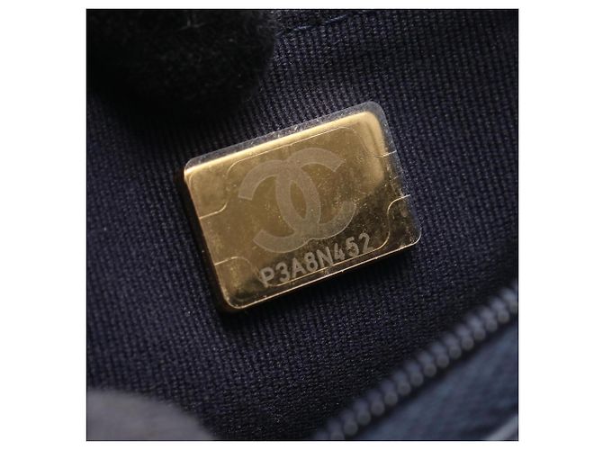 Bolsa de Ombro Chanel Matelassé Azul marinho - vista 5