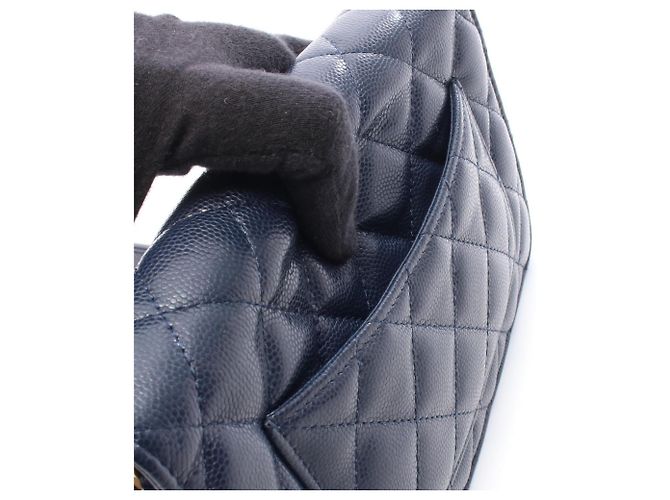 Bolsa de Ombro Chanel Matelassé Azul marinho - vista 6