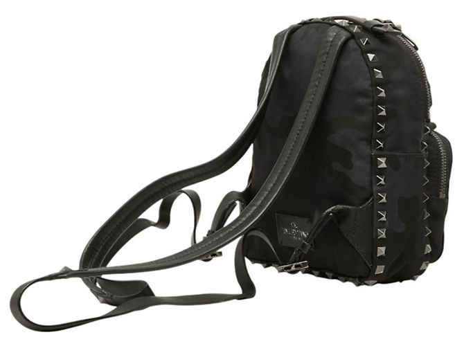 Mochila Valentino Rockstud Camouflage Negro - vista 2