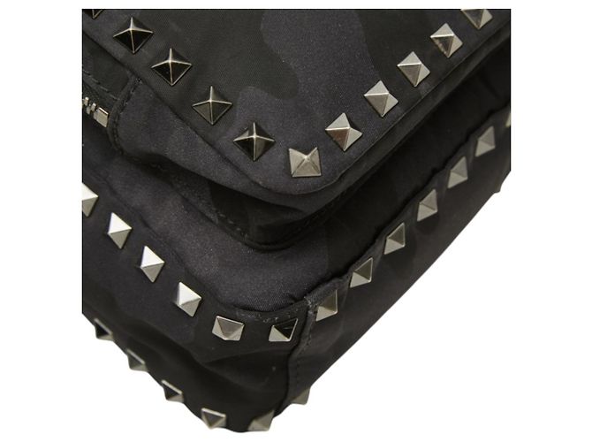 Mochila Valentino Rockstud Camouflage Negro - vista 5